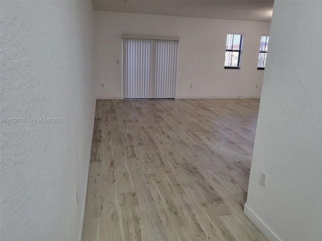 15560 SW 136th Street 213, Miami, FL 33196