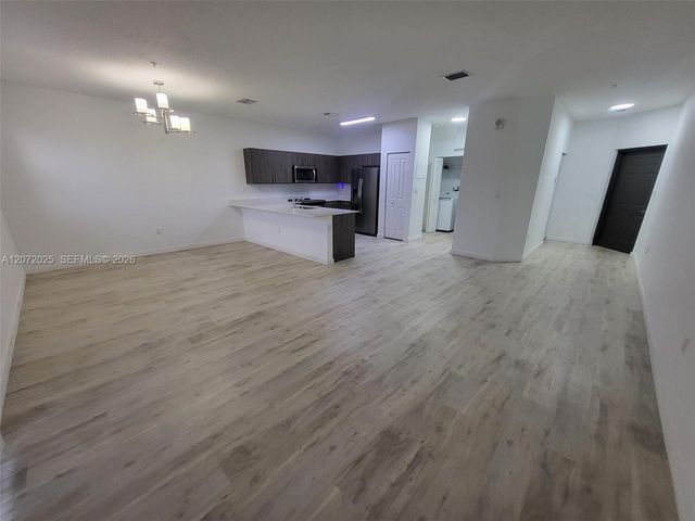 15560 SW 136th Street 213, Miami, FL 33196