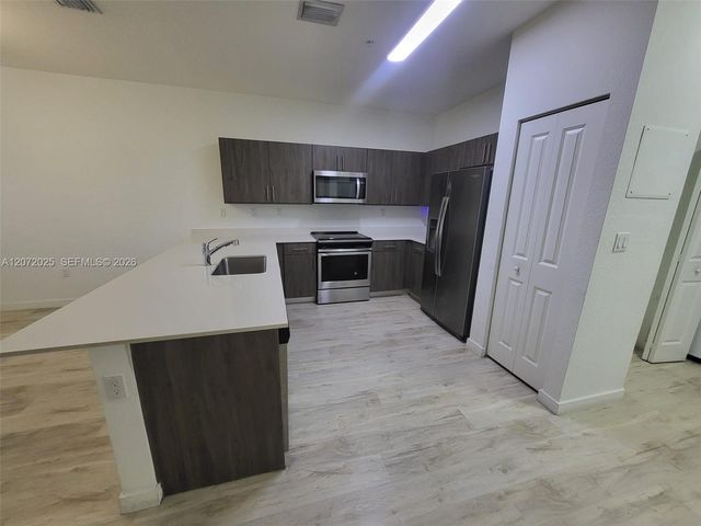 15560 SW 136th Street 213, Miami, FL 33196