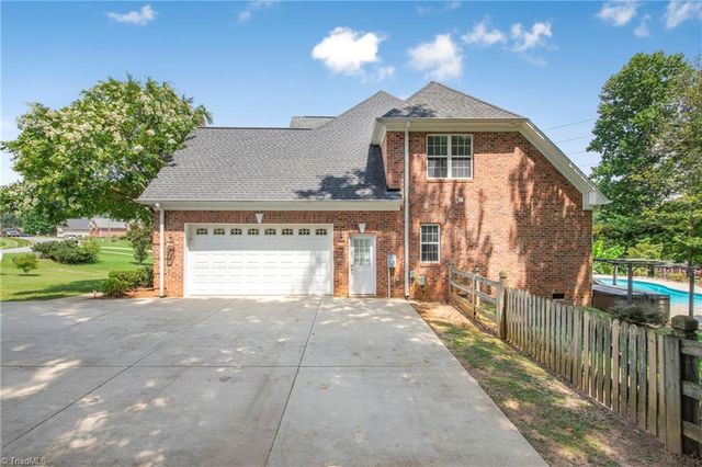 4648 Katies Trail, Winston-salem, NC 27101