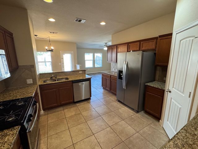 424 Langely, Kyle, TX 78640