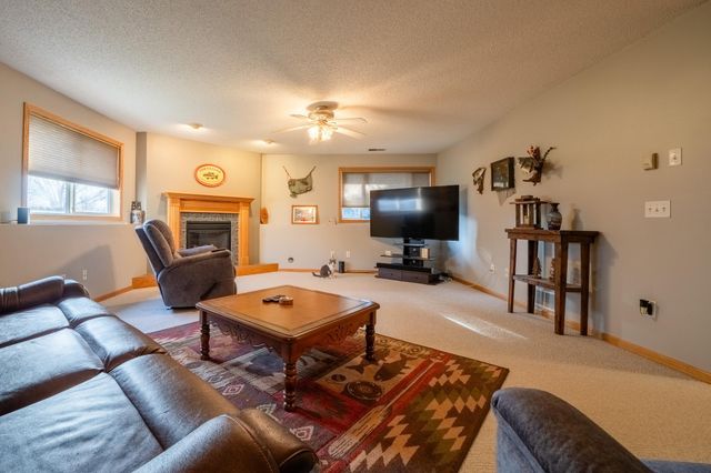 1011 Brook Court, Sauk Rapids, MN 56379
