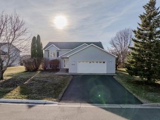1011 Brook Court, Sauk Rapids, MN 56379