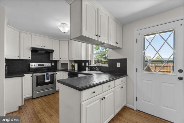 1715 COUNTRY CT, Frederick, MD 21702
