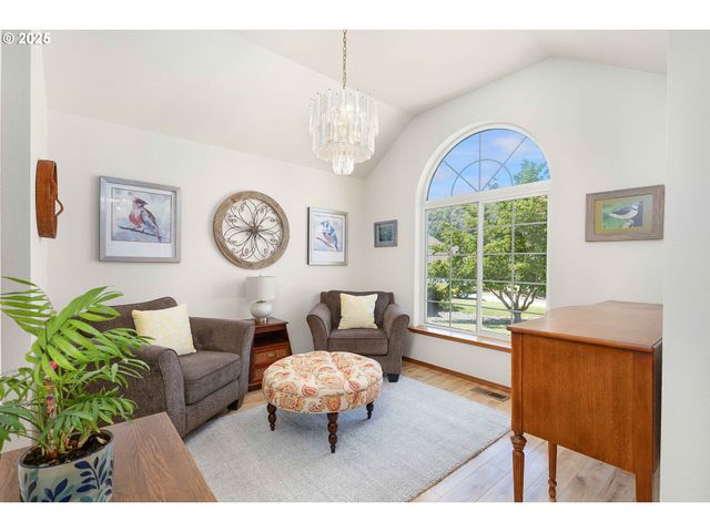 173 LAQUINTA Ct, Winchester, OR 97495
