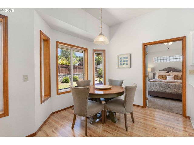 173 LAQUINTA Ct, Winchester, OR 97495