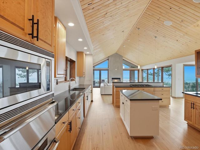952 Rembrandt Road, Boulder, CO 80302