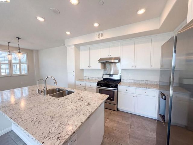 1903 Dobbin Dr, San Jose, CA 95133