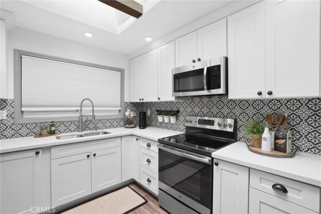 3253 San Amadeo N, Laguna Woods, CA 92637