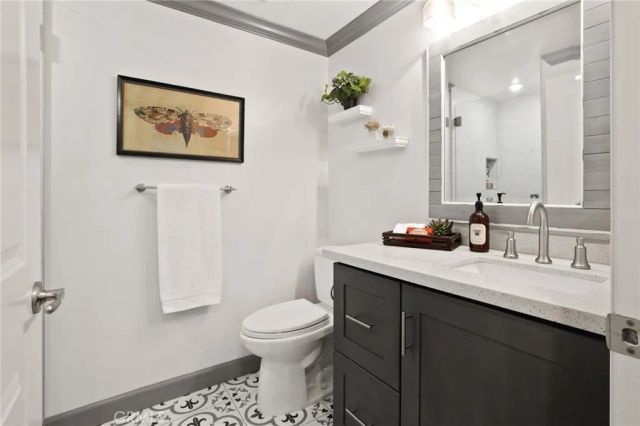 3253 San Amadeo N, Laguna Woods, CA 92637