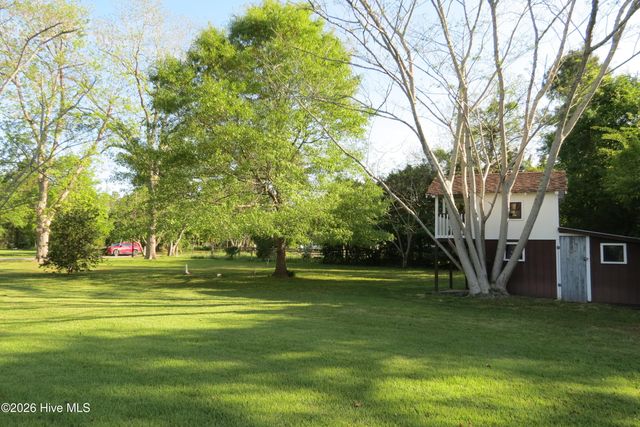 504 Midyette Street, Oriental, NC 28571