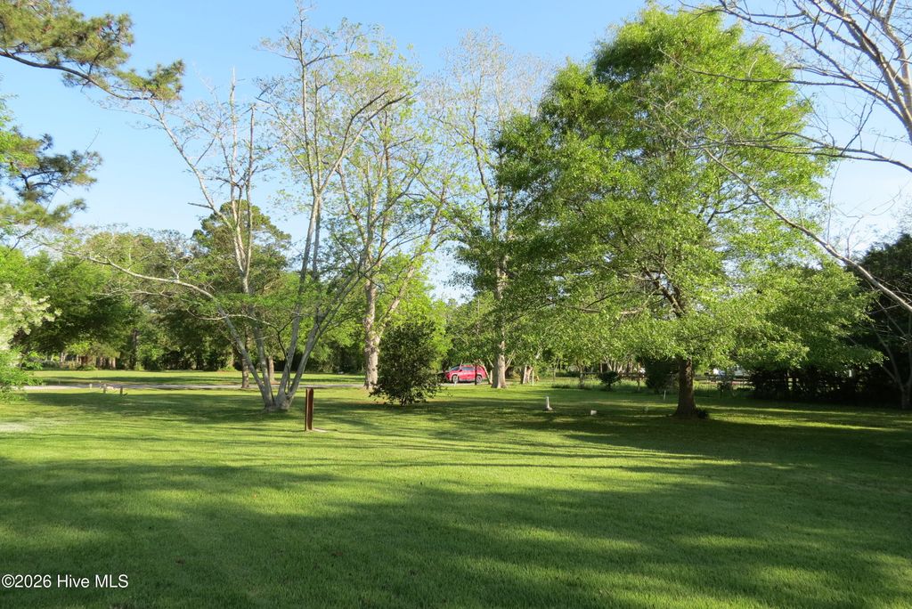 504 Midyette Street, Oriental, NC 28571