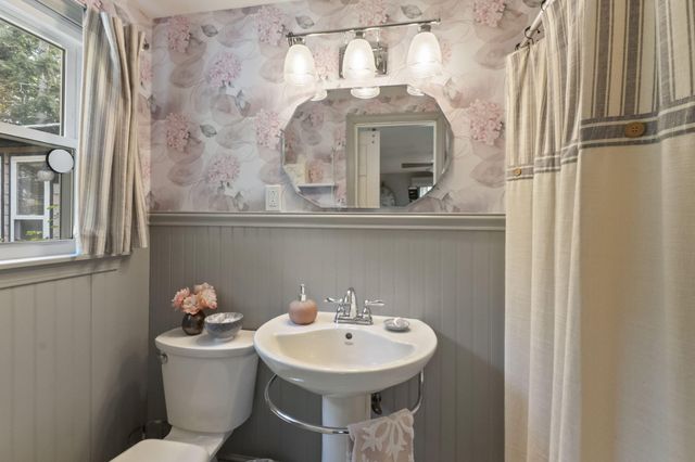 8 Jib Way, Hyannis, MA 02601