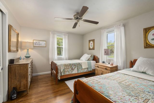 8 Jib Way, Hyannis, MA 02601