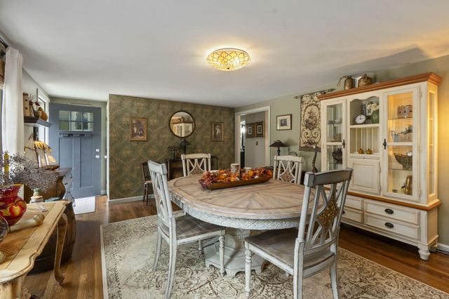 8 Jib Way, Hyannis, MA 02601