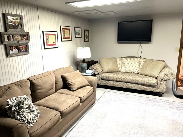 8 Jib Way, Hyannis, MA 02601