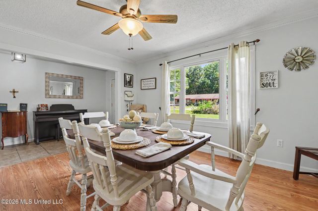 4317 Cunningham Road, Moss Point, MS 39562