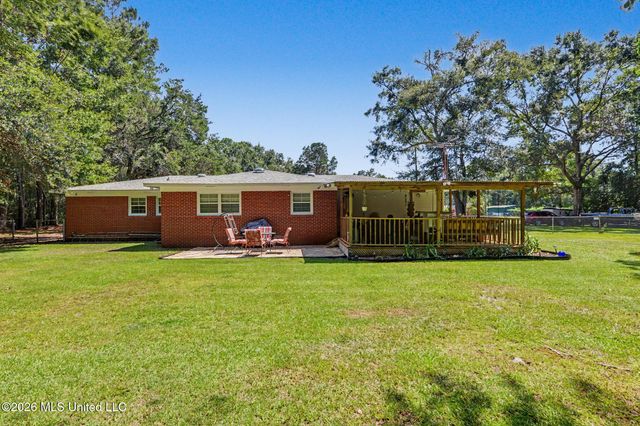 4317 Cunningham Road, Moss Point, MS 39562