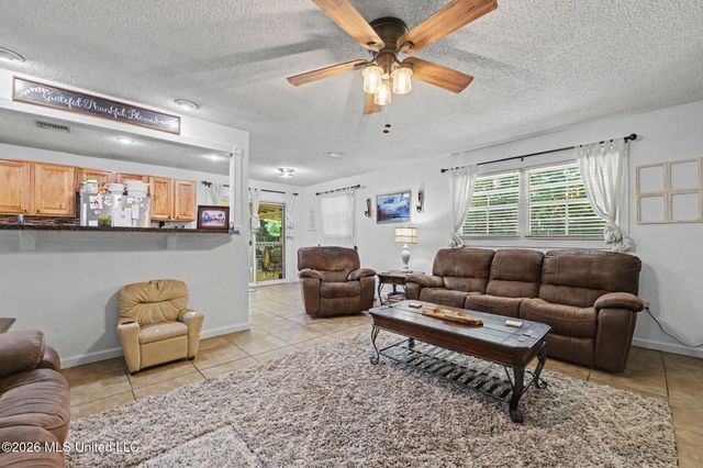4317 Cunningham Road, Moss Point, MS 39562
