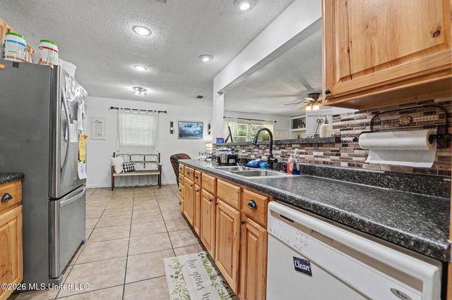 4317 Cunningham Road, Moss Point, MS 39562