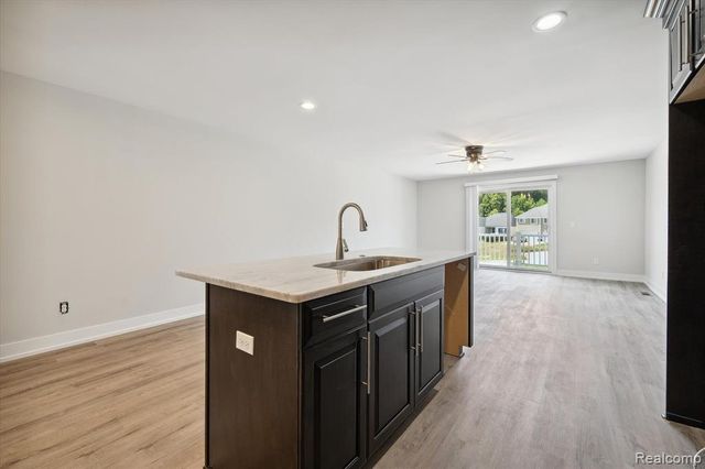 53749 Champlain Street, Macomb, MI 48042