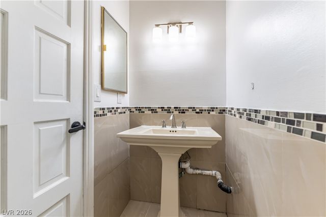 3200 West Oakey Boulevard, Las Vegas, NV 89102