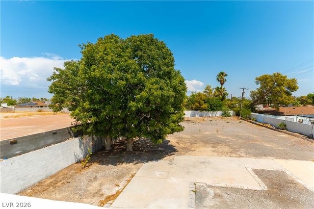 3200 West Oakey Boulevard, Las Vegas, NV 89102