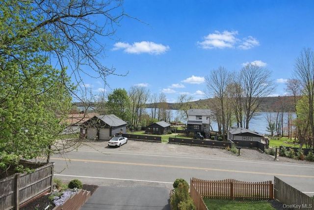 117 W Mombasha Road, Monroe, NY 10950