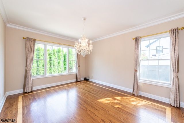 20 Hugenot St, East Hanover Twp., NJ 07936