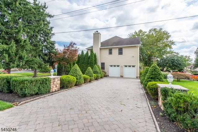 20 Hugenot St, East Hanover Twp., NJ 07936