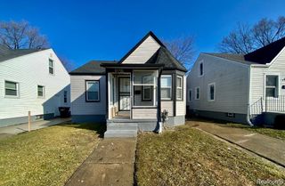 9156 WINTHROP Street, Detroit, MI 48228