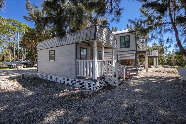 16490 SW INDIANA AVENUE, Cedar Key, FL 32625