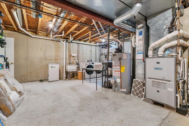 8782 Hathaway Road, Oshtemo Twp, MI 49009