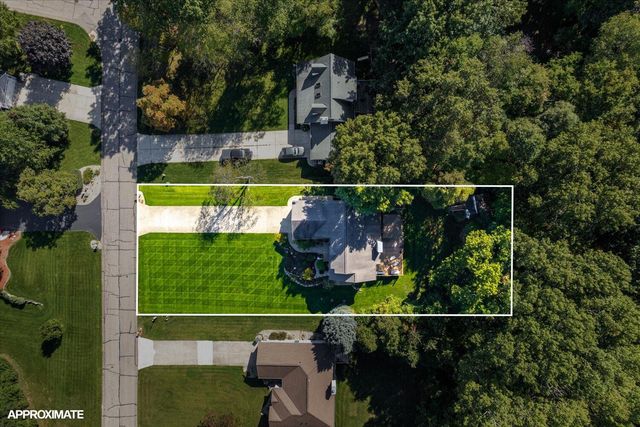 8782 Hathaway Road, Oshtemo Twp, MI 49009