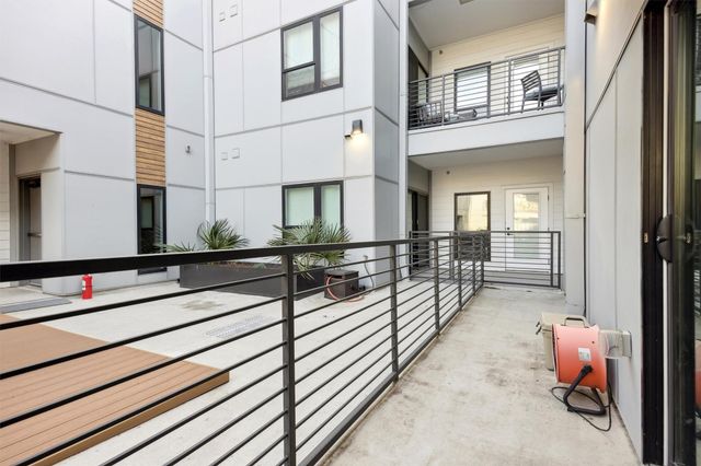 2220 Webberville RD 211, Austin, TX 78702