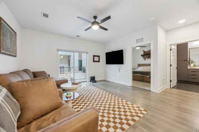 2220 Webberville RD 211, Austin, TX 78702