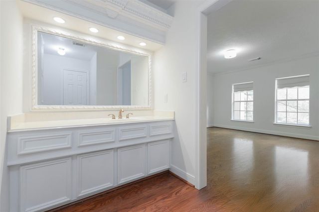 5230 Norborne Lane, Houston, TX 77069