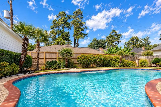 5230 Norborne Lane, Houston, TX 77069