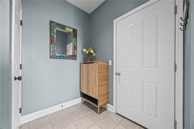1381 Meadow Breeze Lane, Webster, NY 14580