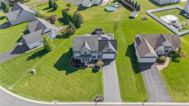 1381 Meadow Breeze Lane, Webster, NY 14580