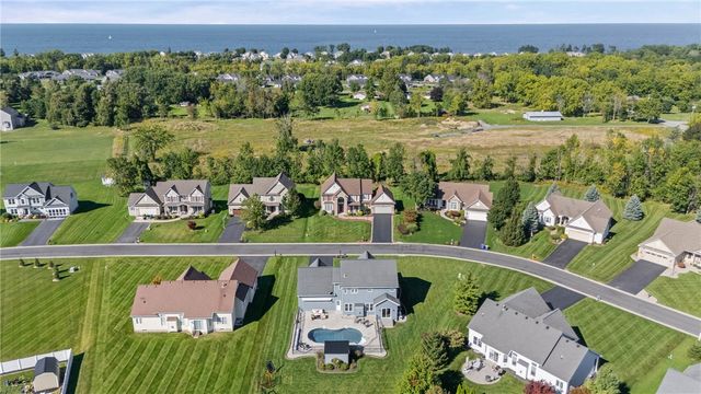 1381 Meadow Breeze Lane, Webster, NY 14580