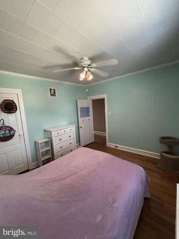 503 E LOCUST ST, Fleetwood, PA 19522