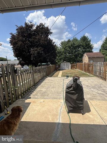 503 E LOCUST ST, Fleetwood, PA 19522
