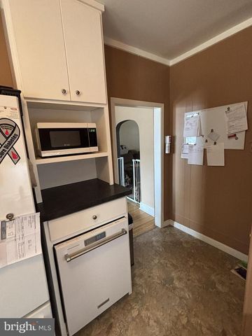 503 E LOCUST ST, Fleetwood, PA 19522