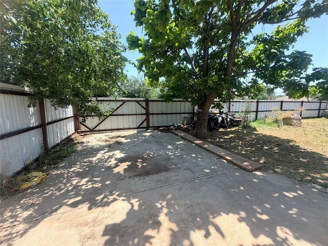 1201 SW 49th Street, Oklahoma City, OK 73109