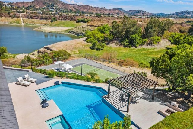 18512 Lincoln Cir, Villa Park, CA 92861