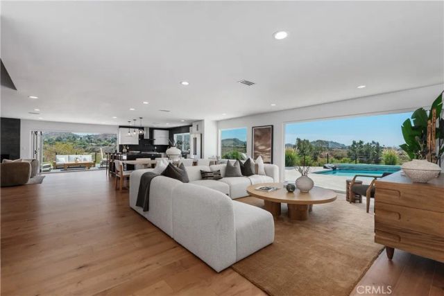 18512 Lincoln Cir, Villa Park, CA 92861