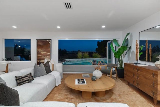 18512 Lincoln Cir, Villa Park, CA 92861