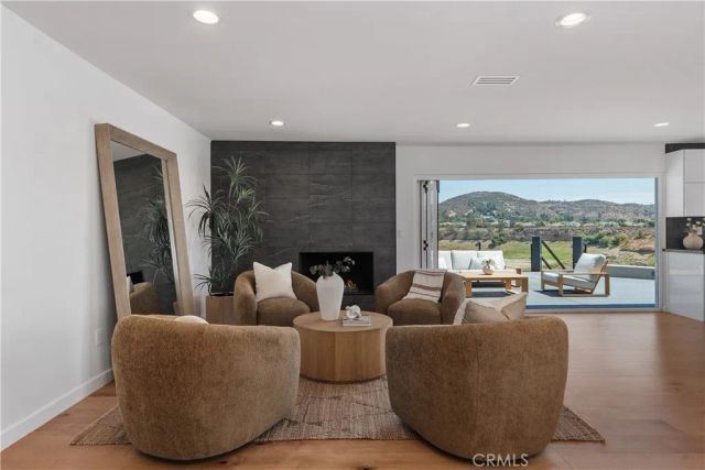 18512 Lincoln Cir, Villa Park, CA 92861