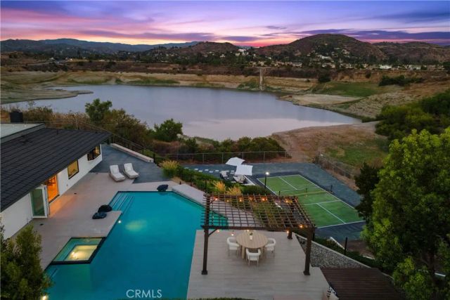 18512 Lincoln Cir, Villa Park, CA 92861